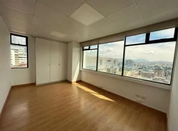 Sector La Carolina, en Venta y Renta en Edificio Corporativo Oficina de 119,38 m² — imagen 2