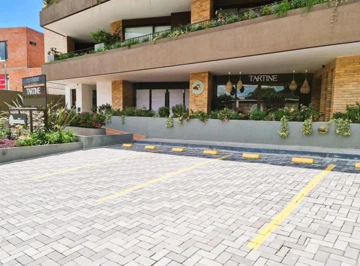 Venta Locales Comerciales Cumbayá – Tumbaco - Intervalles — imagen 1