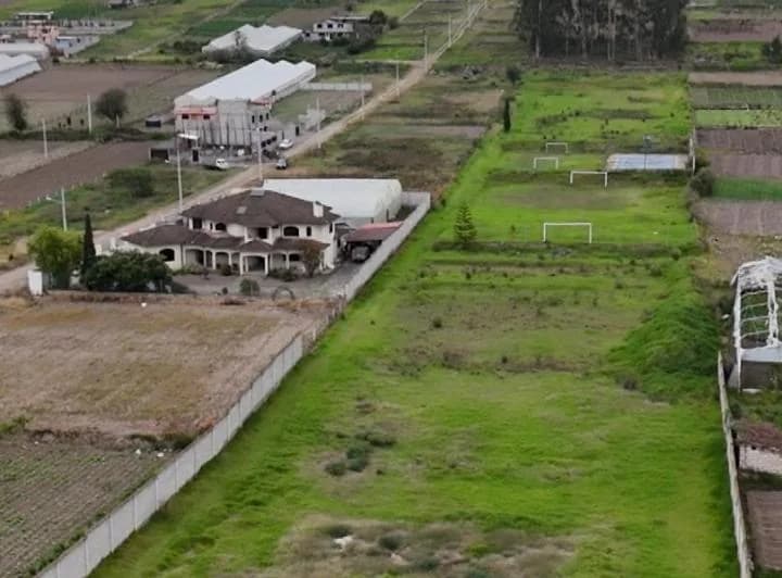 Terreno en Venta Ambato, Sector Izamba, 400 m² Planos, Oportunidad de Inversión, Tungurahua — imagen 1