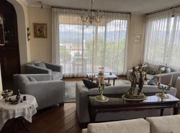 Venta Casa en Miravalle Para Remodelar — imagen 4