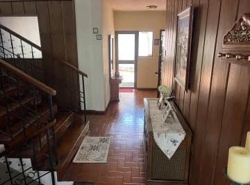 Venta Casa en Miravalle Para Remodelar — imagen 2