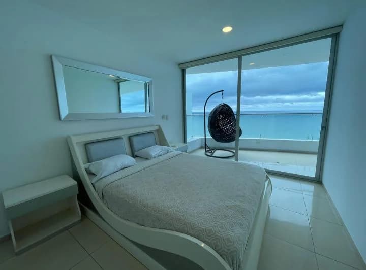 H/ Tonsupa, en Venta Espectacular Departamento, 2 Dorm. 100 m² — imagen 1