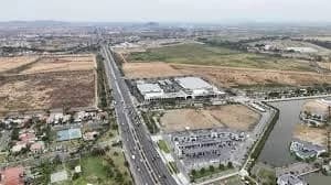 Terreno Comercial y Residencial en El Nuevo Samborondon, Guayas — imagen 1