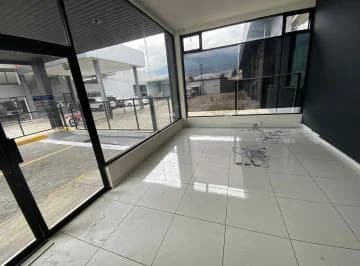 Vendo Terreno, Oficinas, Bodegas, Áreas Exhibición, Rentadas; Av Principal — imagen 3