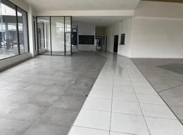 Vendo Terreno, Oficinas, Bodegas, Áreas Exhibición, Rentadas; Av Principal — imagen 2
