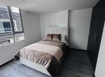 Casa Nueva de 3 Plantas en El Norte de Quito — imagen 2
