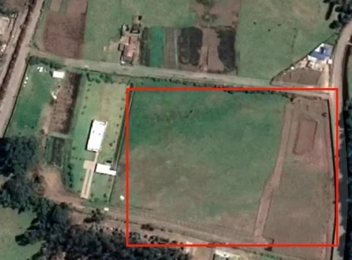 Terreno de Renta en Checa, Quito a Pocos Minutos del Aeropuerto Internacional Mariscal Sucre — imagen 1