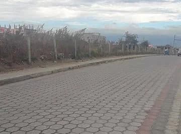Arriendo Terreno Comercial 6400 m² en Principal Calle Carapungo, Calderón — imagen 4