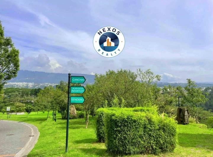 Vendo Hermoso Terreno en La Quinta Cumbayá por Colegio Menor! — imagen 1