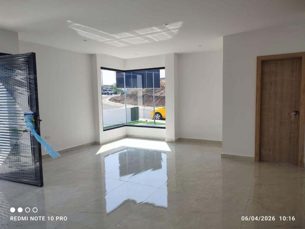 Casa en venta en Manta, Manabí