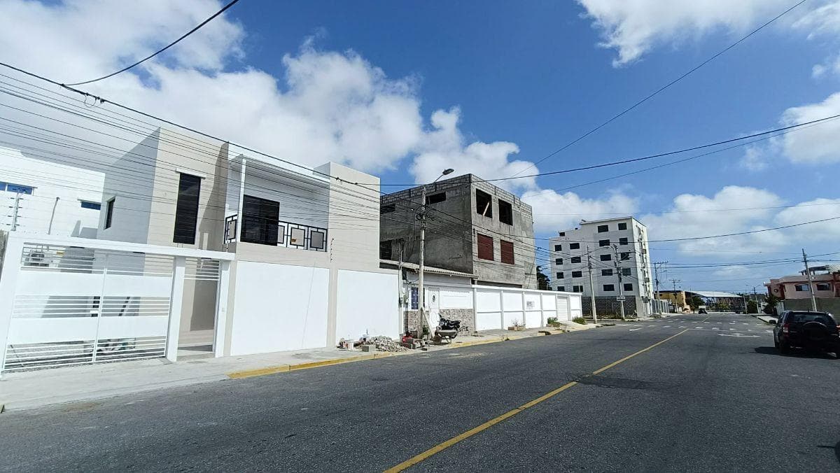 Casa en venta en Salinas, Santa Elena