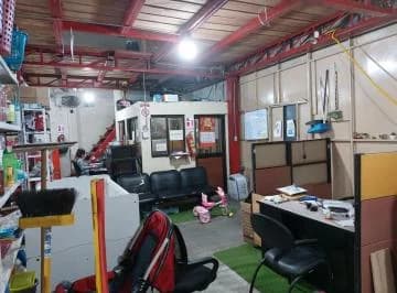 Local y Bodega de Venta en El Centro de Guayaquil, Uso Comercial, 422 m². Guayas — imagen 2