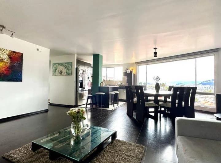 En Venta Departamento con Vista - Piso Alto - Sector Los Laureles — imagen 1