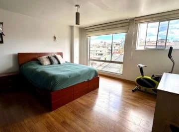 En Venta Departamento con Vista - Piso Alto - Sector Los Laureles — imagen 3