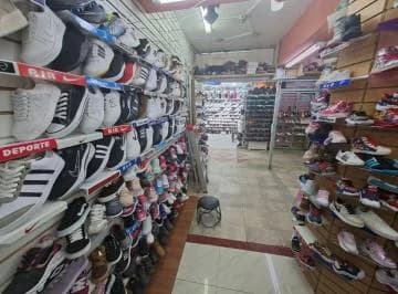 Se Vende Local en Centro Comercial Granada, Sector Ipiales Quito — imagen 2