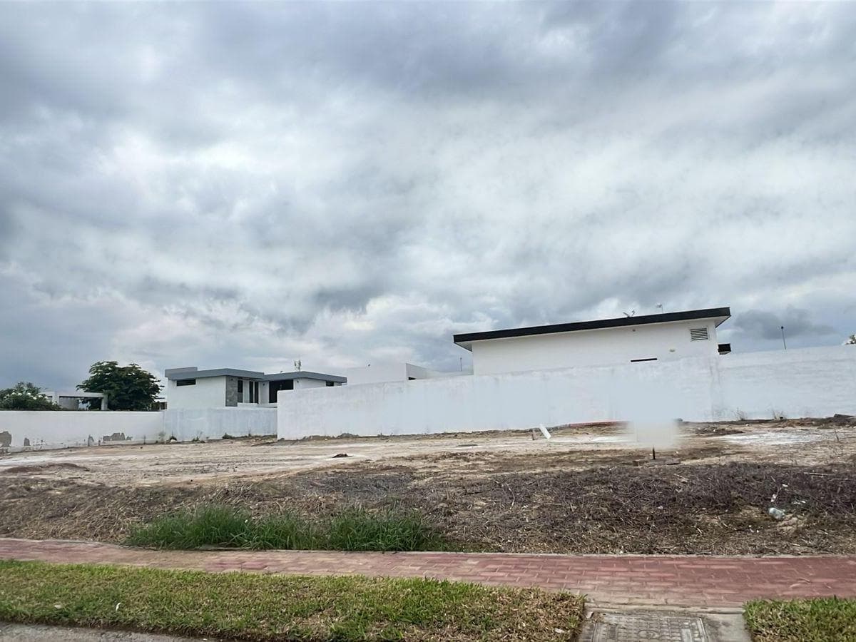 Terreno en venta en Santa Elena, Santa Elena