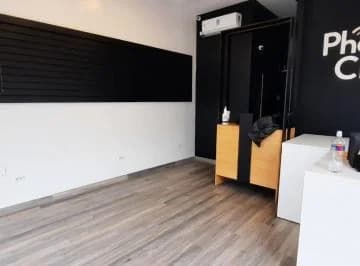 De Oportunidad, Local en Venta Mixcenter, 54 m², Esquinero, a La Via, Sector Aurora, Guayas — imagen 2