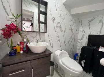 Casa en Venta. Centro de Ricaurte, Azuay — imagen 5