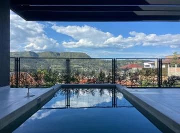 Casa con Piscina, Challuabamba, Azuay — imagen 5