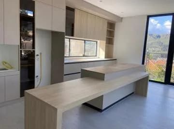 Casa con Piscina, Challuabamba, Azuay — imagen 4