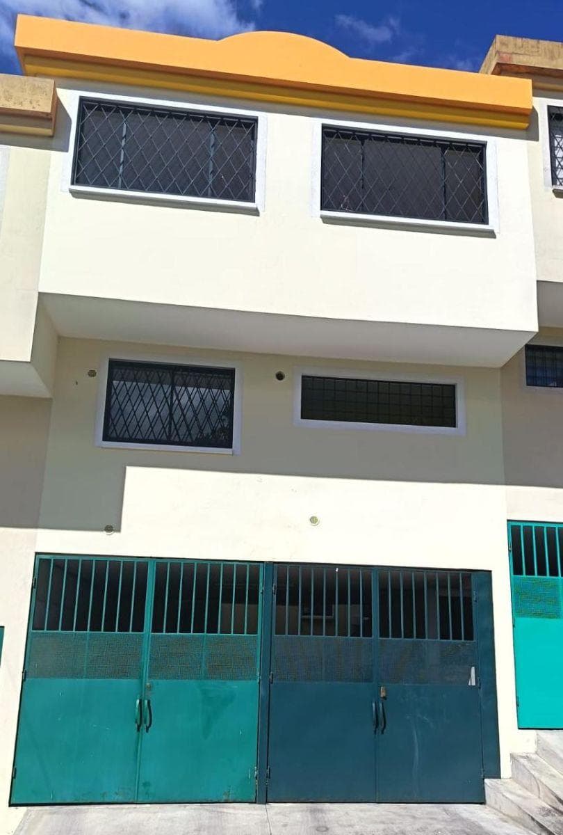 Venta Duplex Sector Santa Martha de Chillogallo — imagen 1