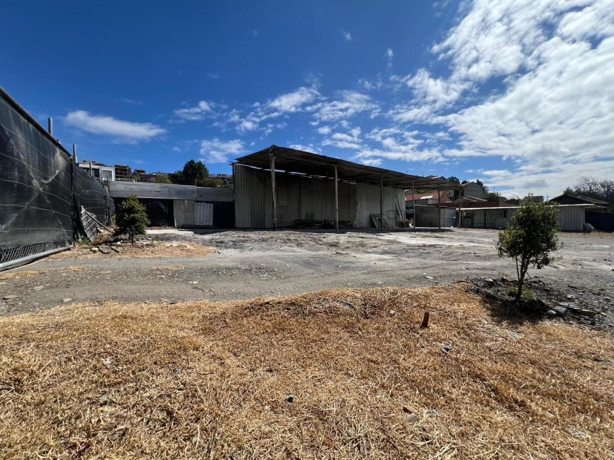 Amplio Terreno Comercial en Renta Sector El Valle - Cuenca, Azuay — imagen 2