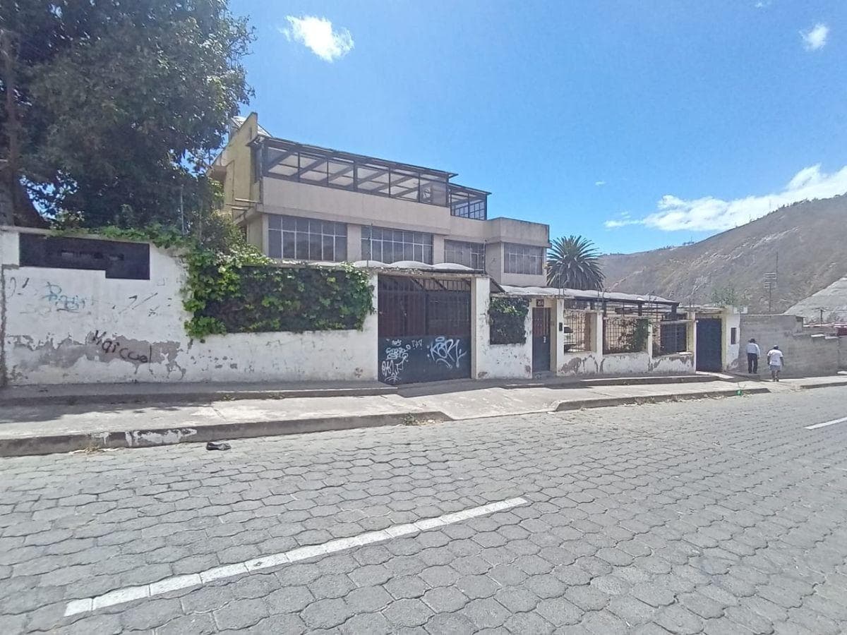 Venta Casa Rentera Sector Pomasqui — imagen 1
