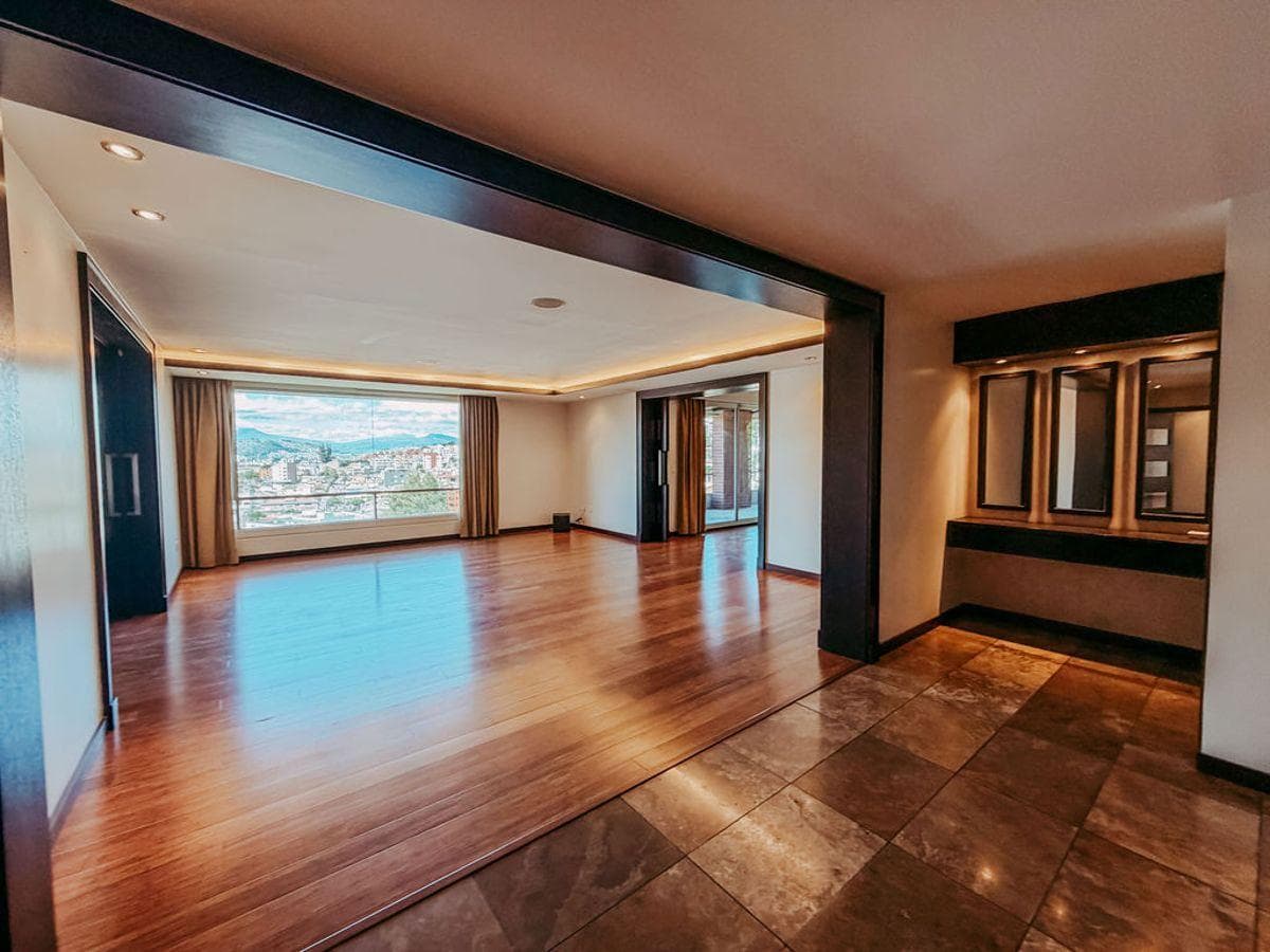 Exclusivo Departamento de Lujo en Venta en Quito Tennis. 6to Piso — imagen 8