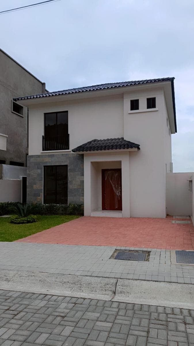 Casa de Estreno Urbanizacion Porto Alegre, Guayas — imagen 9