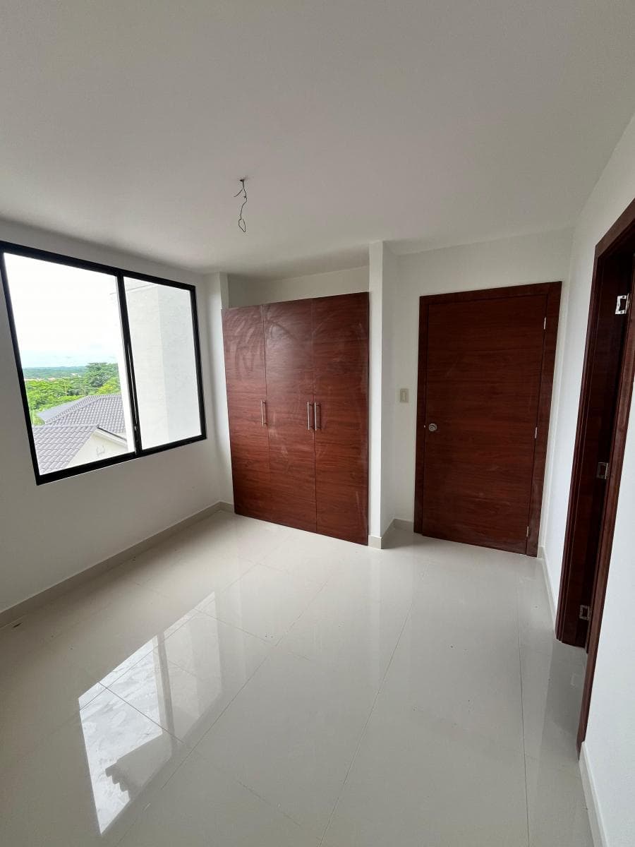 Casa de Estreno Urbanizacion Porto Alegre, Guayas — imagen 2