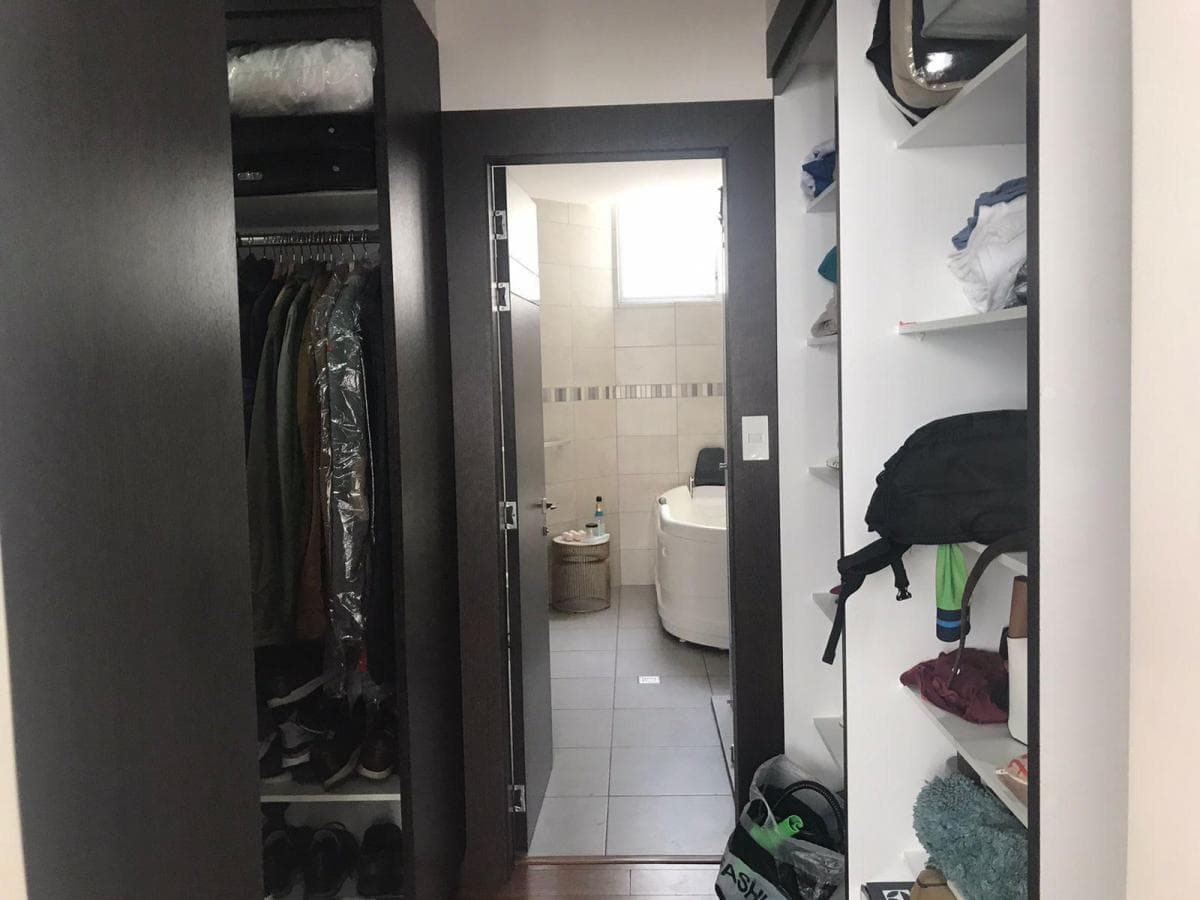 Monteserrín Venta Suite 85 m² Amoblada, Frente a Urba Park del Ciclista — imagen 3