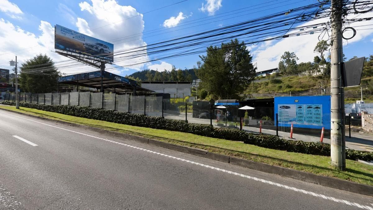 Terreno de 857 m² en Venta en Cumbayá — imagen 10