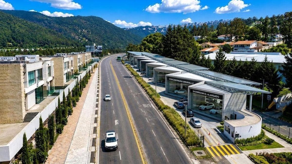Terreno de 857 m² en Venta en Cumbayá — imagen 6