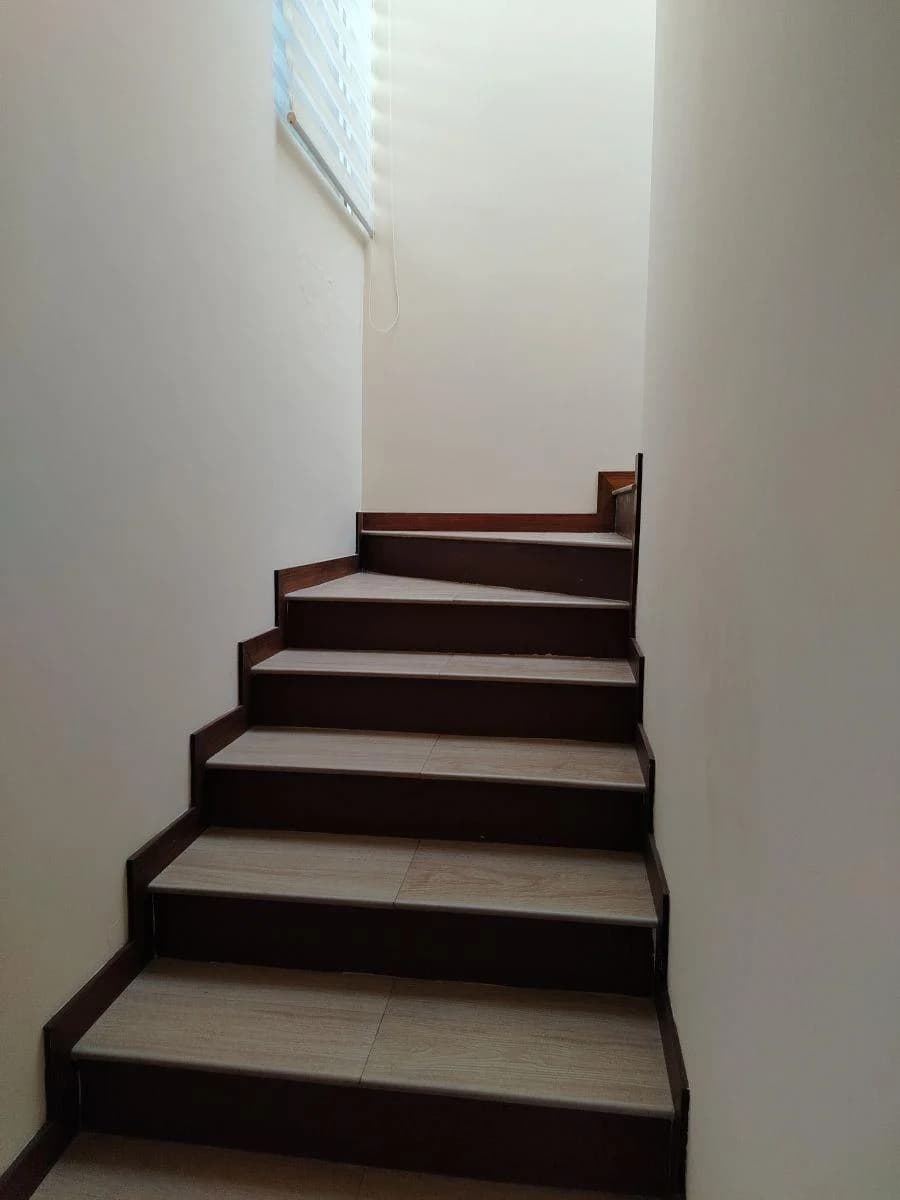Vendo Bonita Casa en Conjunto Tres Dorm. Sector Vía Al Tingo — imagen 7