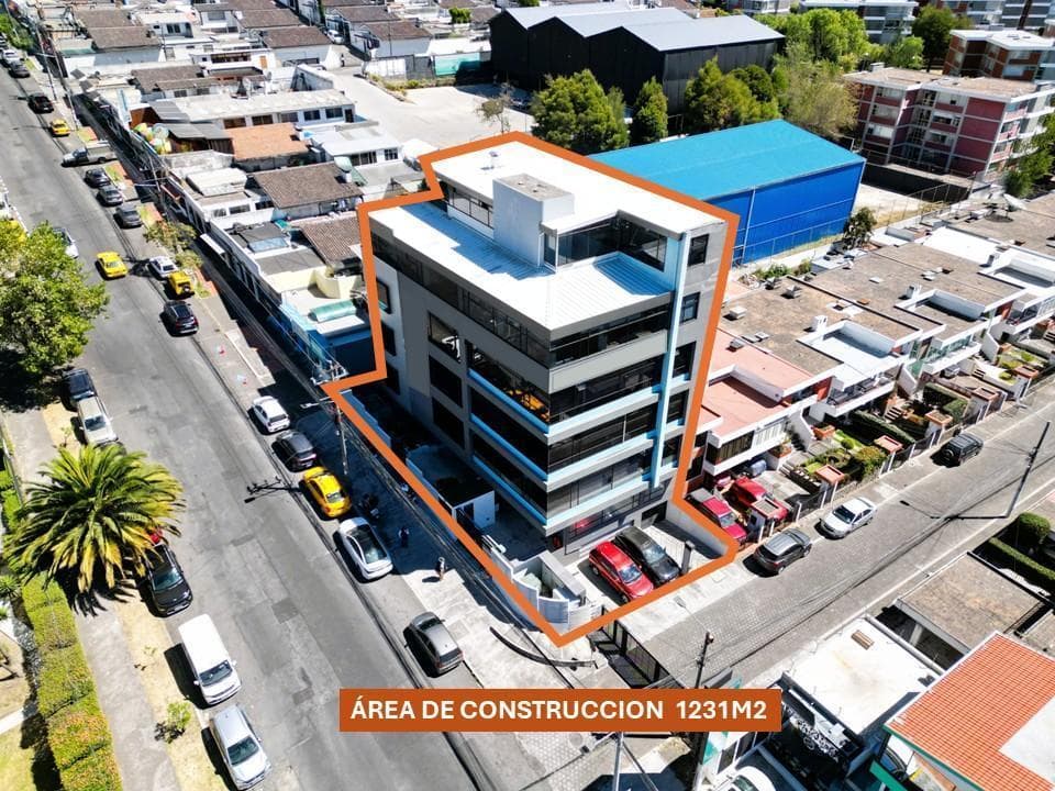 De Venta Edificio, Sector Metropolitano 1.231 m² de Construccion — imagen 10
