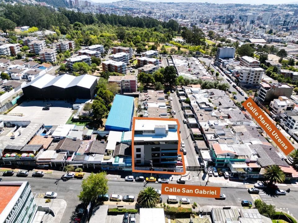 De Venta Edificio, Sector Metropolitano 1.231 m² de Construccion — imagen 7