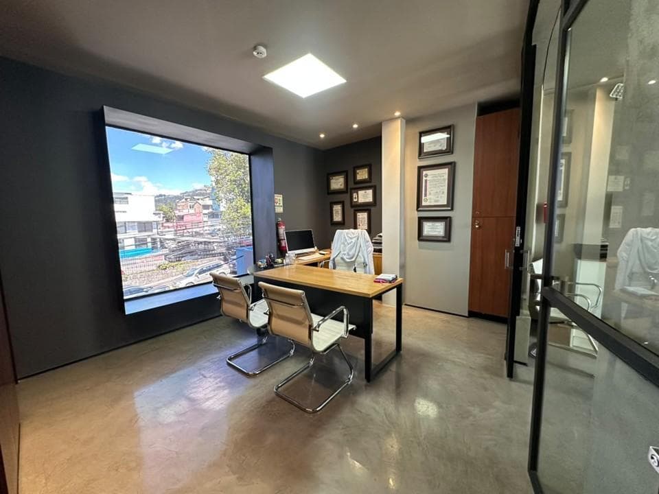 De Venta Edificio, Sector Metropolitano 1.231 m² de Construccion — imagen 4
