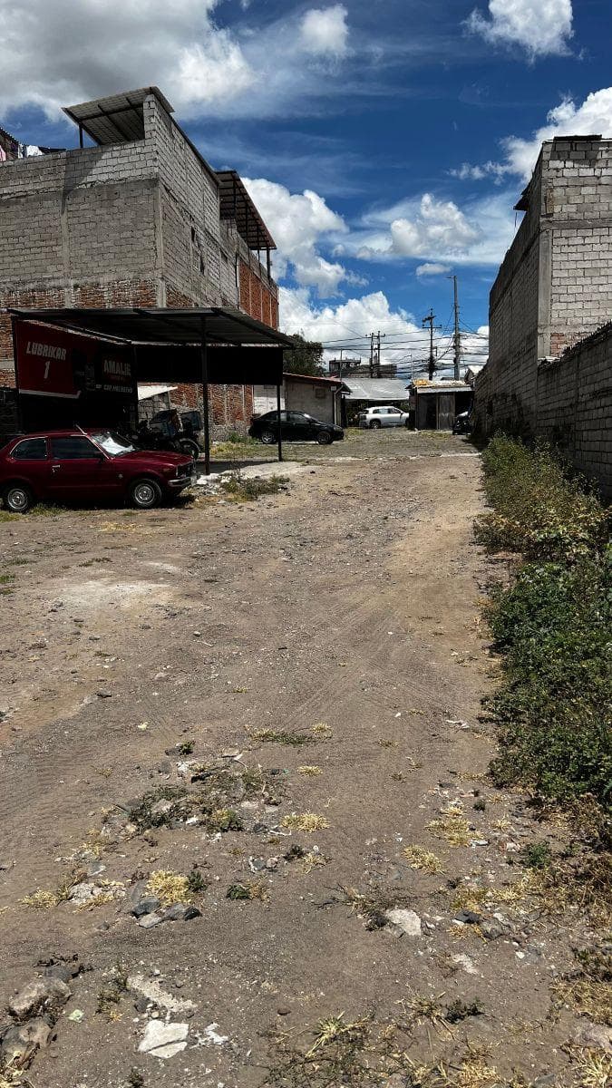 Vendo Lote Comecial Centro de Sangolquí — imagen 2