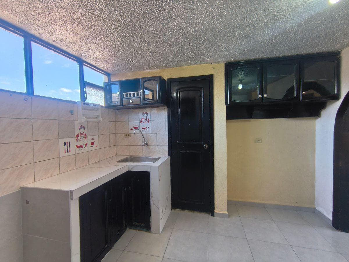 Departamento en Venta | Multifamiliares 5 de Junio - Bloque 3 | Cerca del Metro La Magdalena | Quito — imagen 8