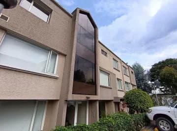 Casa Moderna en Venta, San Juan de Cumbayá, Quito — imagen 4