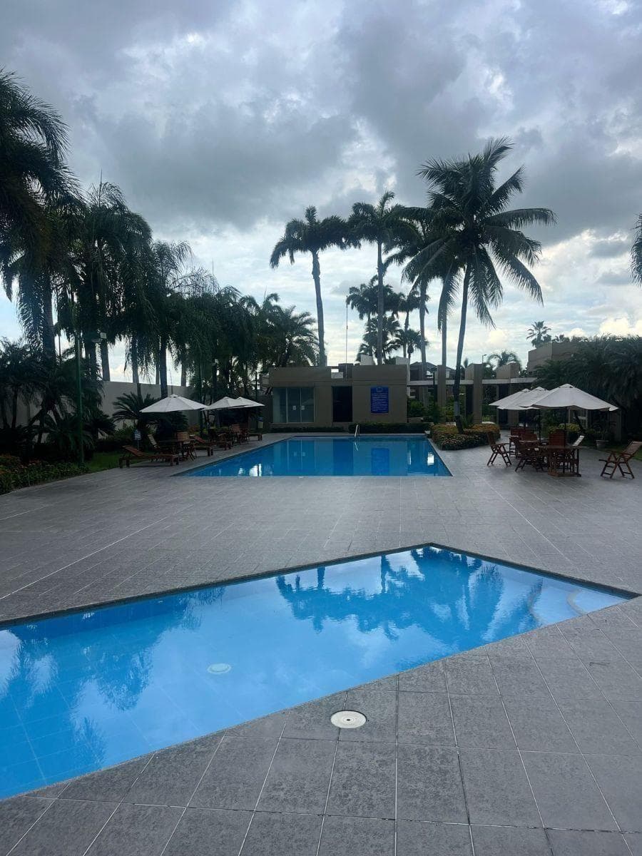 Samborondón Km 7 Laguna del Sol Terreno Al Lago en Venta, Guayas — imagen 2