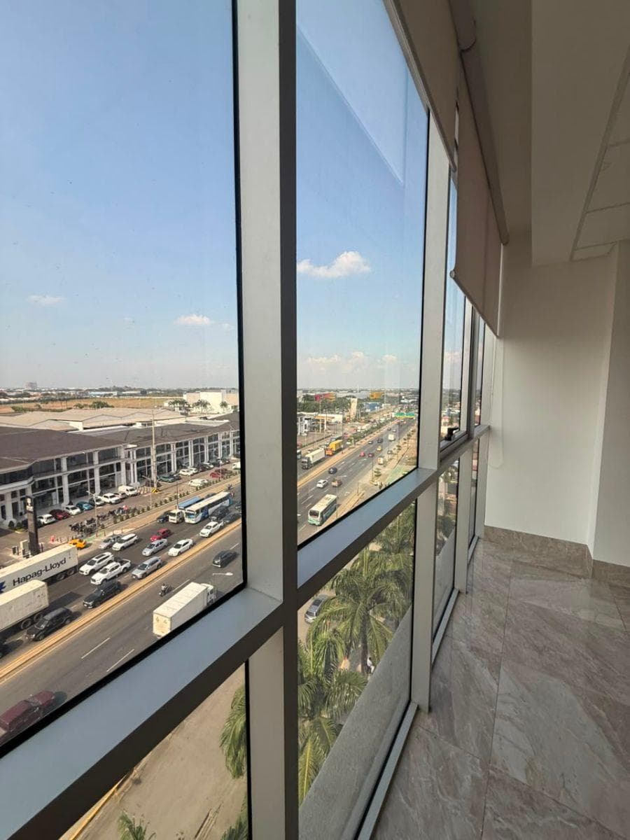 Oficina en Venta edificio Platinum, Guayas — imagen 2