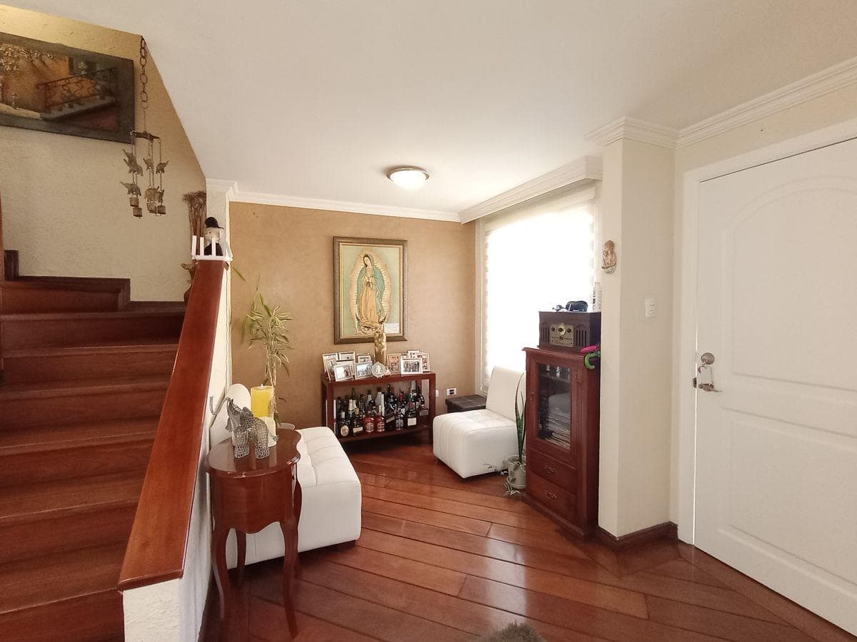 Hermosa Casa de 220 m² con 4 Dorm. en Venta en Amagasí — imagen 10