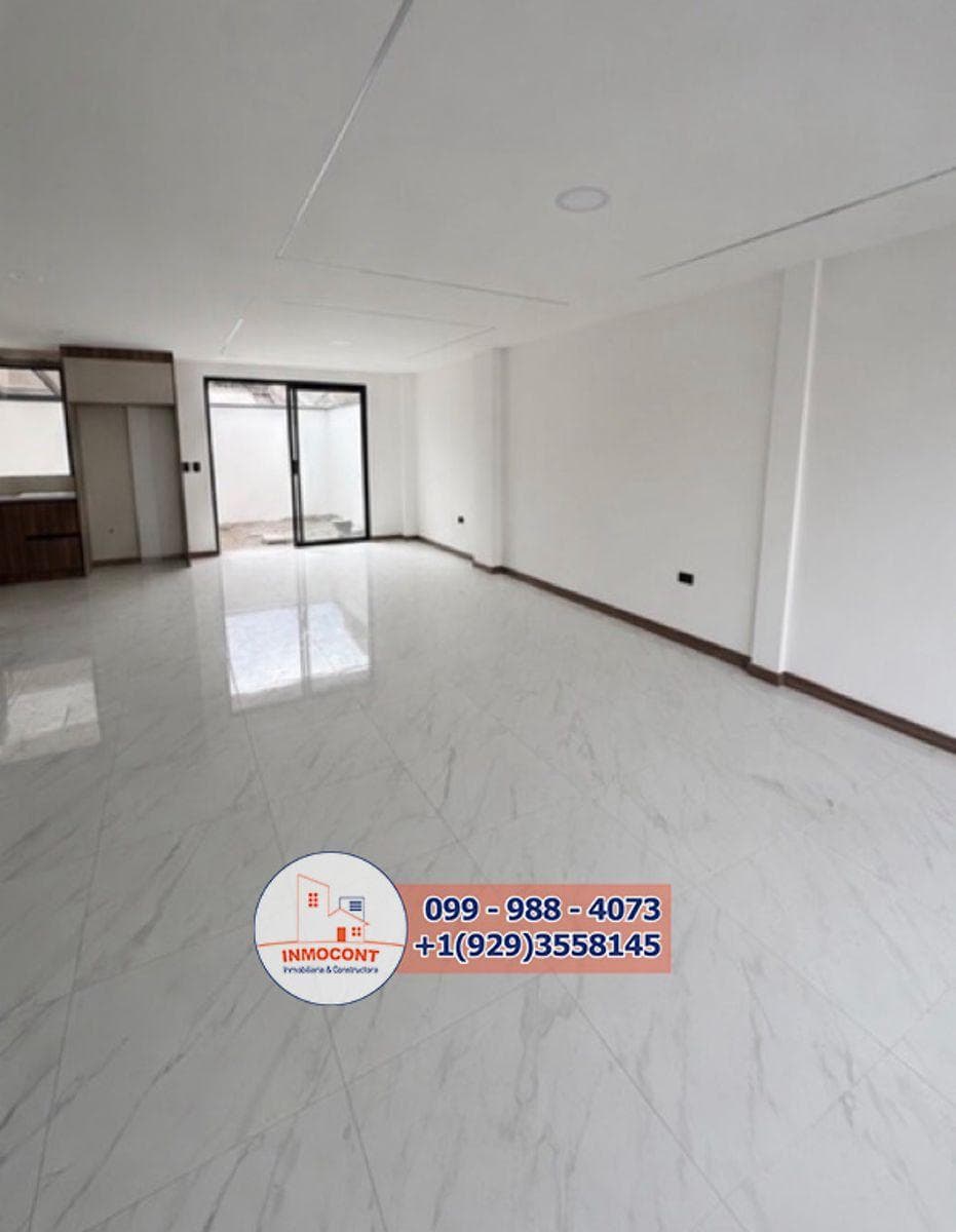¡Oportunidad Única en Ochoa León! Casa Moderna en Venta, Azuay — imagen 9