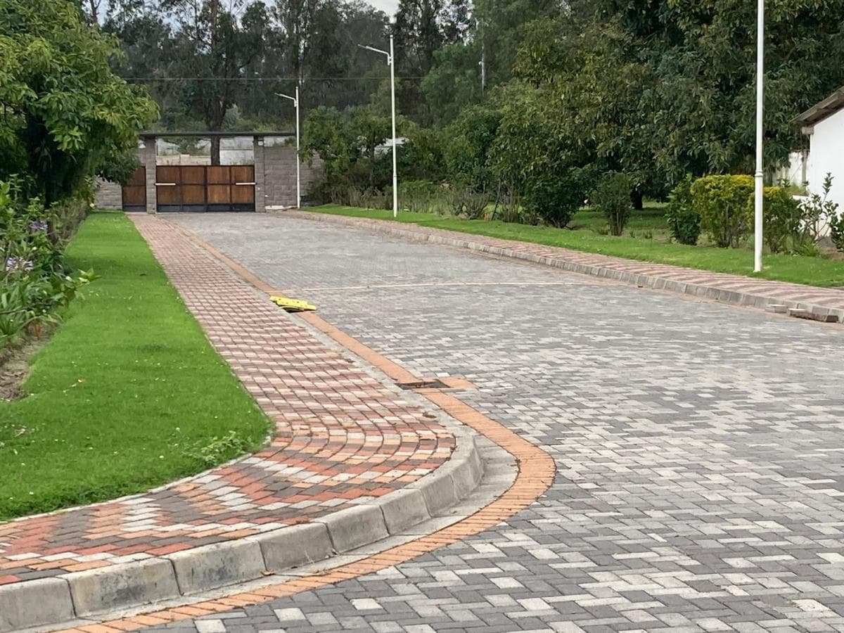 Puembo Venta Terreno 1250 m², Dentro de Urbanización, Tenemos Lotes Mas Grandes — imagen 2