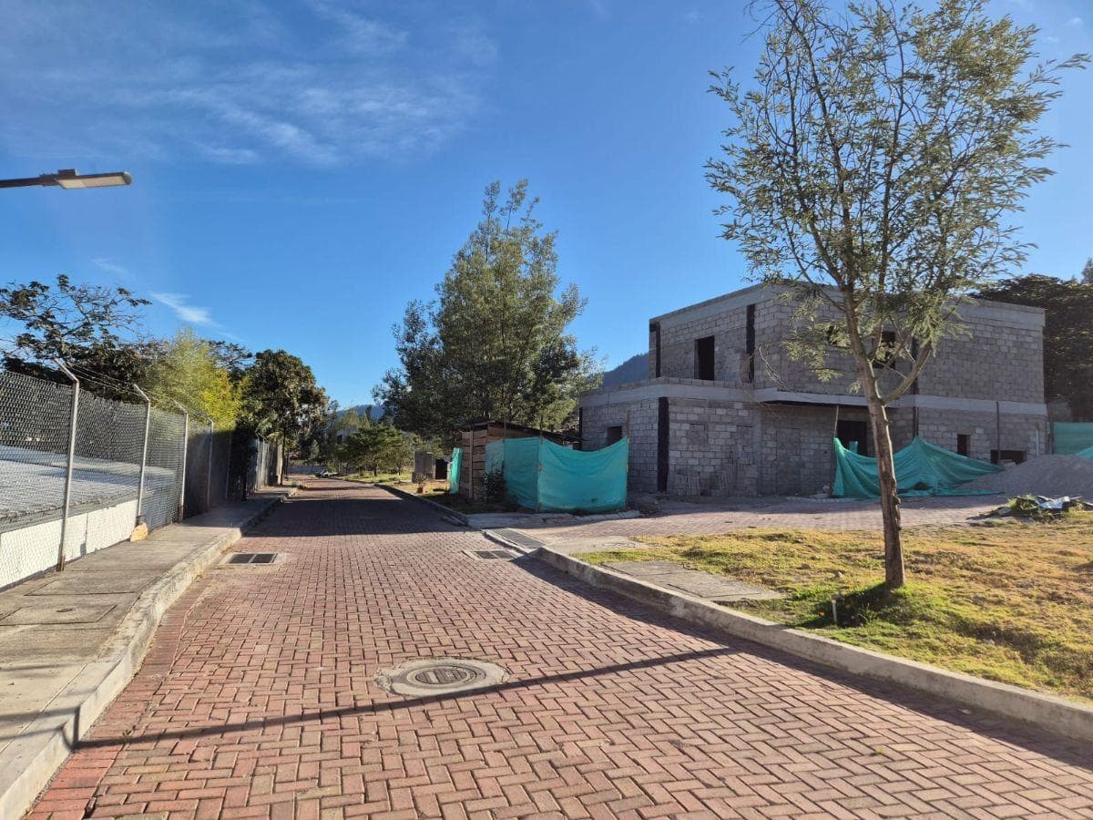Terreno de 574 m² en Venta en El Sector de Nayón — imagen 10
