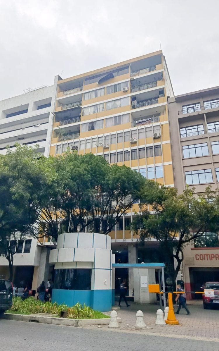 Oficina en Venta – Edificio Pérez Quintero, Centro de Guayaquil, Guayas — imagen 1