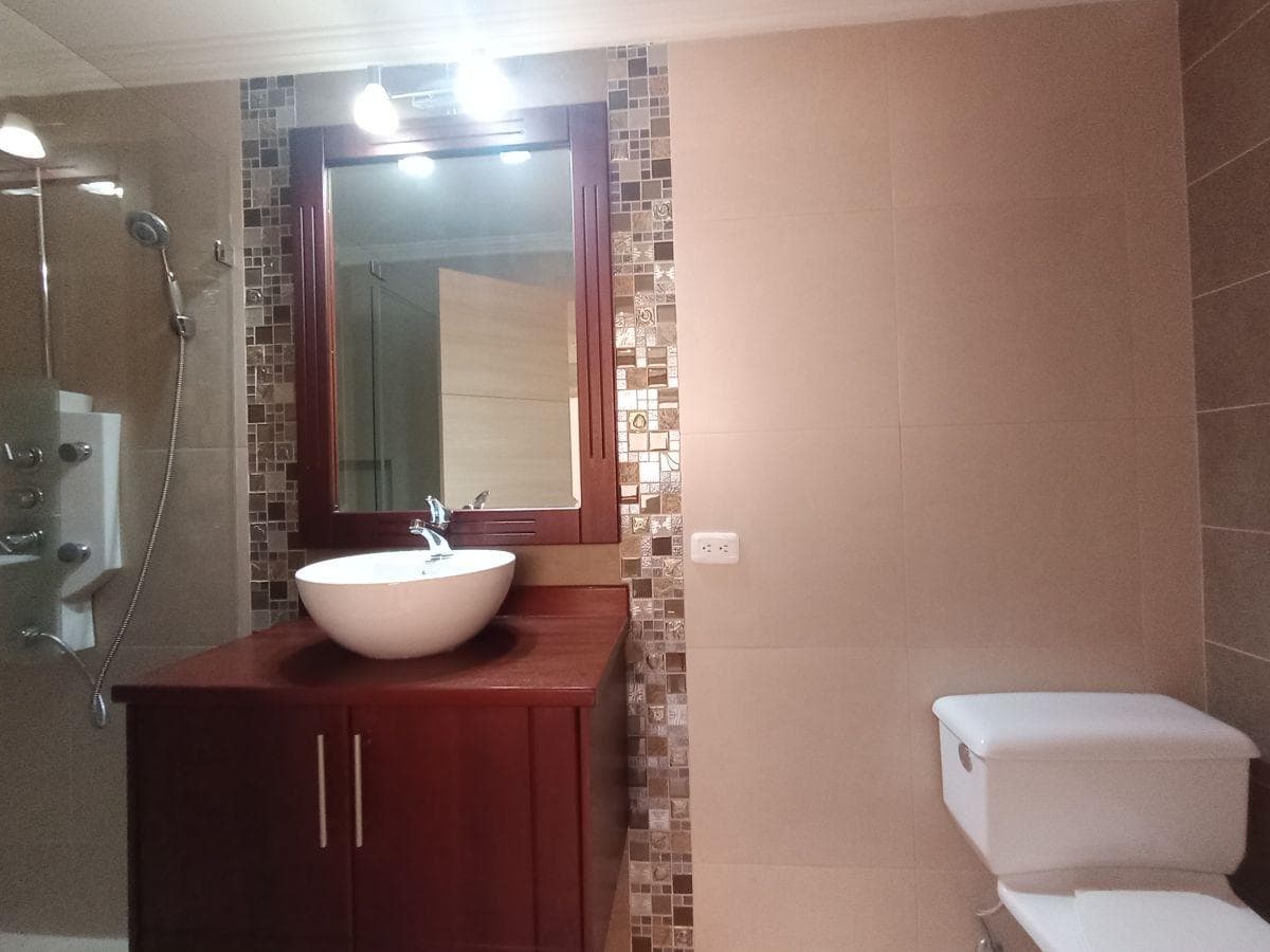 Departamento Como Nuevo 97 m² con 2 Dorm. en Venta en La Urb. Jardines de Amagasí — imagen 6