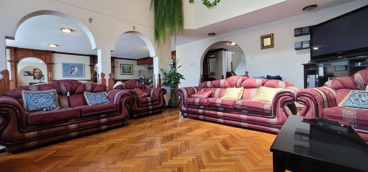Casa Rentera de Venta en La Vicentina, Quito — imagen 9