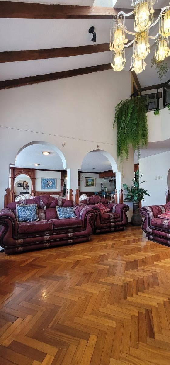 Casa Rentera de Venta en La Vicentina, Quito — imagen 8